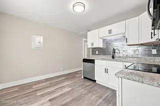 405 Greenview Drive N, Greenville, NC 27834 – photo 12: 20-web-or-mls-IMG_0029_edit