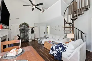 3714 Elizabeth Avenue, New Bern, NC 28562 – photo 7: Living Room