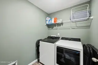 321 Ginger Drive, New Bern, NC 28560 – photo 22: 37-web-or-mls-0C0A8288_edit