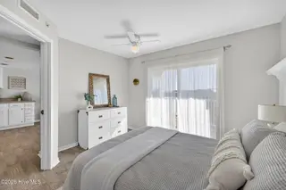 1102 N Lumina Avenue N Apt B3, Wrightsville Beach, NC 28480 – photo 20: 1102NLuminaAvenueUnitB3-16