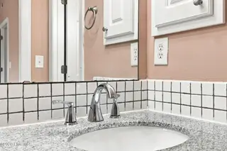 2205 Penncross Drive, Greenville, NC 27834 — 3-bedroom home in Meadow Woods, Greenville, NC, photo 17 of 37: 20-web-or-mls-BLS_0233