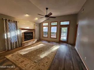 3235 Marsh View Drive SW, Supply, NC 28462 — 3-bedroom home in Lockwood Folly, Supply, NC, photo 8 of 36: Living Area