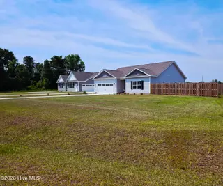 603 Bright Harvest Drive, Maysville, NC 28555 – photo 2: 20260425_130250