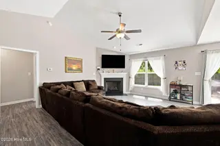345 Station House Road, New Bern, NC 28562 – photo 9: 32-web-or-mls-DSC_5095_edit