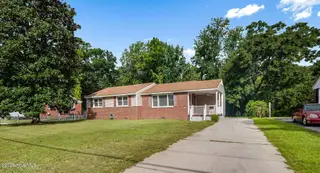 819 Barn Street, Jacksonville, NC 28540 – photo 4