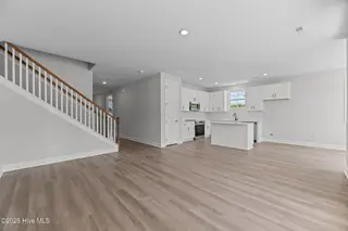 1001 Tawney Trace, New Bern, NC 28562 – photo 10: 28-web-or-mls-DSC_2697