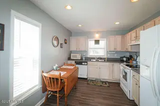 4007 E Oak Island Drive, Oak Island, NC 28465 – photo 9: 4007 E Oak Island Dr Oak-small-013-018-K