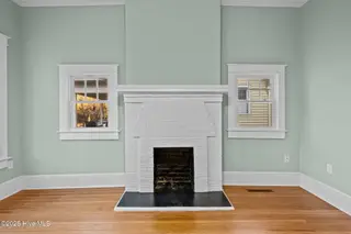 1513 Rhem Avenue, New Bern, NC 28560 – photo 17: living room