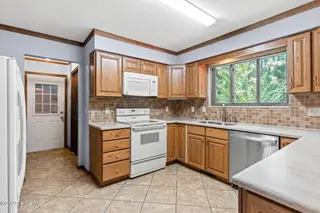72 Country Club Drive, Shallotte, NC 28470 – photo 16: Kitchen