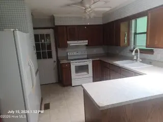 1609 Munroe Lane, Goldsboro, NC 27534 – photo 2: kitchen