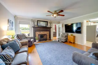6370 N Boyd Road, Pinetown, NC 27865 – photo 12: Living Room