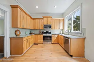 1306 National Avenue, New Bern, NC 28560 – photo 17: 32-web-or-mls-DSC_3470
