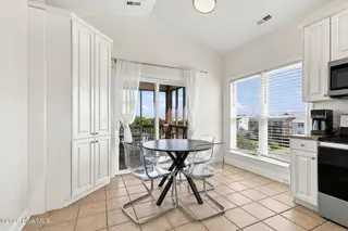 106 Willis Avenue B, Atlantic Beach, NC 28512 – photo 7: 39-web-or-mls-IMG_0669