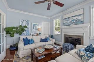 217 Turner Street, Beaufort, NC 28516 – photo 7: Living Room