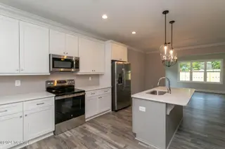 525 N Sycamore Street, Aberdeen, NC 28315 – photo 16: kitchen4