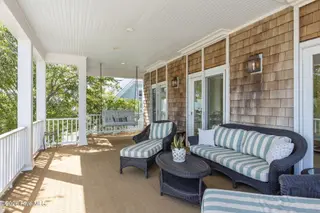 2106 Evans Street, Morehead City, NC 28557 – photo 18: 19-web-or-mls-1S3A0329