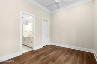 805 Mulberry Street Unit 105, Beaufort, NC 28516 – photo 14: Primary Bedroom