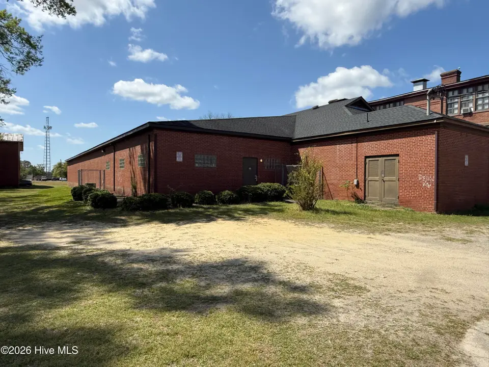 300 Park Avenue, Goldsboro, NC 27530 – photo 1 of 40: Park Ave View