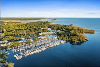 2014 Caracara Drive, New Bern, NC 28560 – photo 9: Fairfield Harbour-26