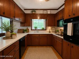 54 Cypress Court, Whiteville, NC 28472 – photo 11: Kitchen w/side bar seating