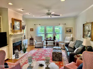 701 Discovery Bay, New Bern, NC 28562 — 3-bedroom home in Haywood Creek Landing, New Bern, NC, photo 3 of 26: Living room