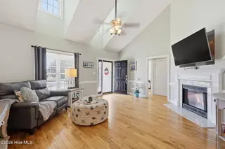 1204 Quarterpath Drive, Winterville, NC 28590 – photo 14: 19-web-or-mls-IMG_2799_edit