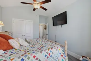 7008 Sevilleen Drive SW, Ocean Isle Beach, NC 28469 – photo 21: 25-IMG_1234