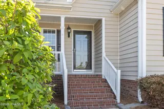 2925 Chellowe Court, Winterville, NC 28590 – photo 4: 17-web-or-mls-IMG_0008