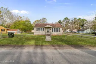 302 S Johnson Street, Mount Olive, NC 28365 – photo 13: 5T5A6573