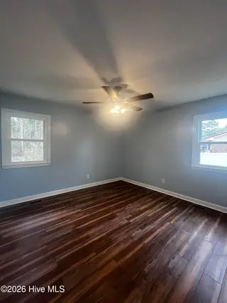 1046 Broad Creek Road, New Bern, NC 28560 – photo 6: Primary Bedroom