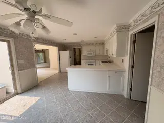 1608 Brices Creek Road, New Bern, NC 28562 – photo 7: Kitchen