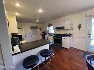 5312 Trent Woods Drive, Trent Woods, NC 28562 – photo 9: Kitchen