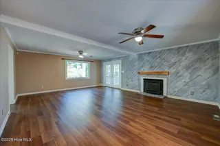 216 Plantation Drive, New Bern, NC 28562 – photo 10: LR with real wood burning FP