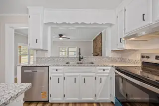 450 Camellia Street, Kinston, NC 28504 – photo 12: 12-web-or-mls-IMG_3535