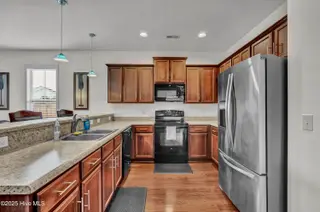 7715 Huron Drive, Wilmington, NC 28412 – photo 8: IMG_4164