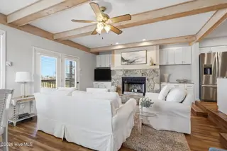 2508 Ocean Drive 14a1, Emerald Isle, NC 28594 – photo 7: Living Area