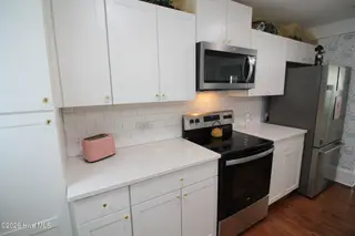 400 E 11th Street, Washington, NC 27889 – photo 10: Lots of counter space