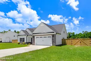 3766 Huntcliff Drive, La Grange, NC 28551 – photo 3: 03-3766 Huntcliff Dr-3