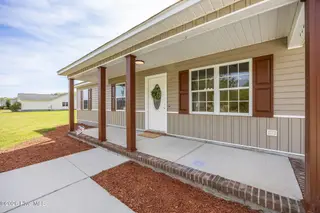 100 Woodbury Farm Drive, Jacksonville, NC 28540 – photo 3: 5-web-or-mls-100 Woodbury Farms Dr 95