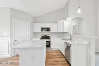 4066 Hunters Trail, Jacksonville, NC 28546 – photo 10: Similar-Kitchen 2