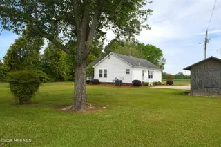 125 Trails End Lane, Whiteville, NC 28472 – photo 9: 005