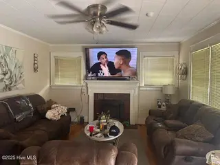 414 Dexter Street, Rocky Mount, NC 27803 – photo 2: Living Room
