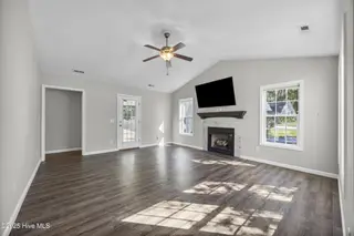 278 Blue Creek Farms Drive, Jacksonville, NC 28540 – photo 16: 11_living room