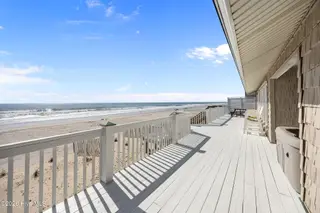1420 S Shore Drive, Surf City, NC 28445 – photo 10: 53-web-or-mls-1420 S Shore Dr. 111