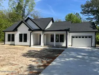 1610 Camellia Drive, Elizabeth City, NC 27909 – photo 1: b8b361ff-547b-4cce-9248-7c5f12d05d19