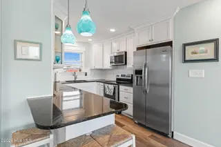 1622 E Beach Drive, Oak Island, NC 28465 – photo 13: 6-web-or-mls-cammediallc.com-21