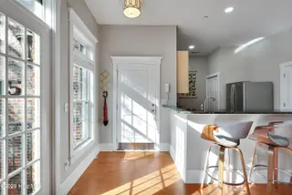 715 N 4th Street Apt 205, Wilmington, NC 28401 – photo 8: 715N4thStreet205-08