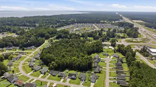 172 Oakley Drive, New Bern, NC 28560 – photo 2: 172 Oakley Drive, New Bern, NC 28560