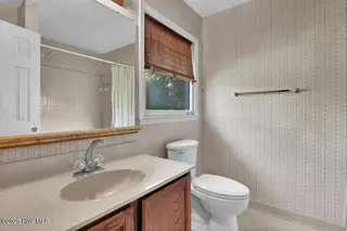 3919 Appleton Way, Wilmington, NC 28412 – photo 23: Primary Bathroom