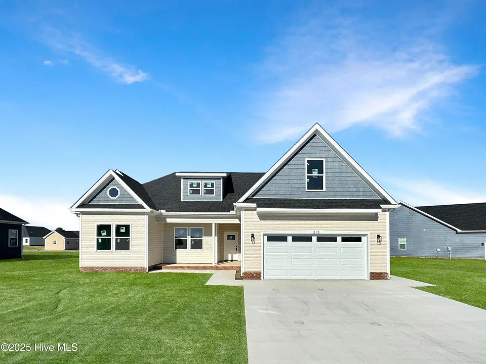 307 Spinnaker Street, Elizabeth City, NC 27909 – photo 1 of 30: Front of Home